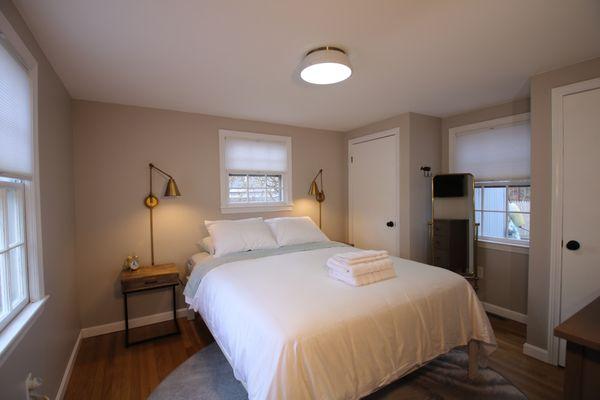 Vacation Rental - Easy St. Cottage