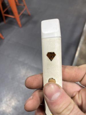 Broken weed vape sold to me by these fucking scammers