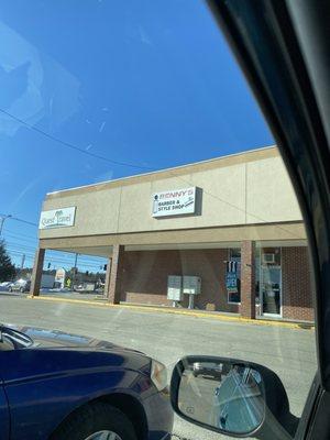Benny's Barber and Style Shop