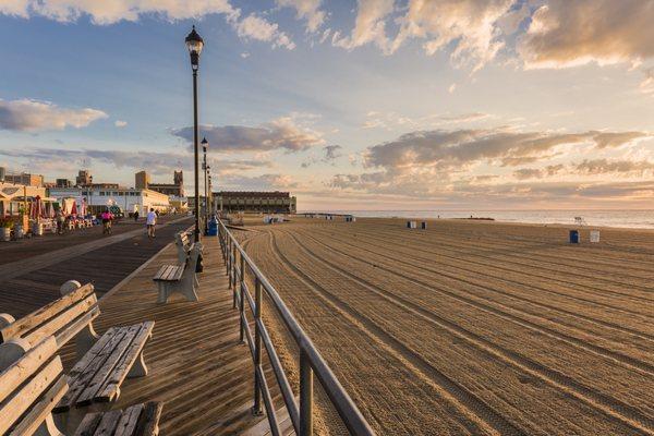 Ronald J Zeytoonian Architect