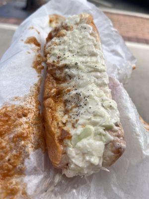 Hot dog (chili, mustard, slaw)