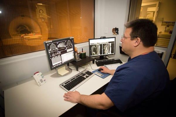 AnimalScan's ARRT licensed technologists operate this highly complicated system to ensure that each scan is the highest quality.