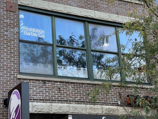 943 w Randolph st (2E) Chicago IL 60607