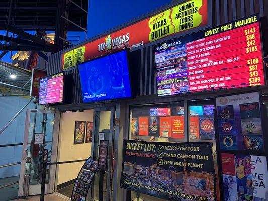 Tix4Vegas - Grand Bazaar Shops