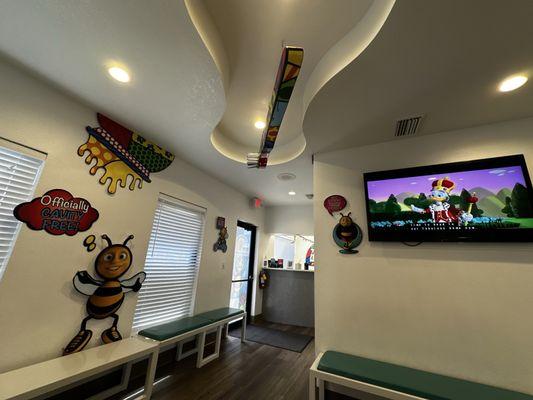 Dr Bee Pediatric Dentistry