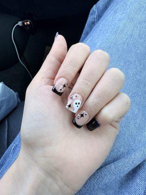 4 Seasons Nails & Spa