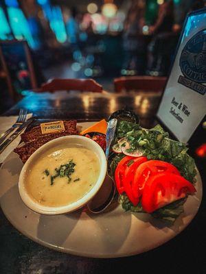 Claddagh Cottage Irish Pub