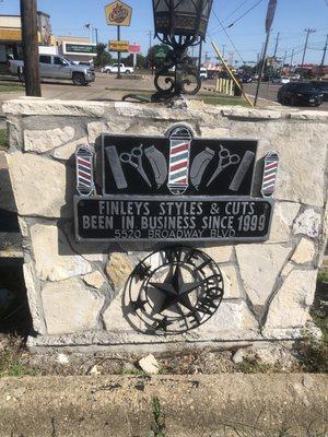 Finley's Styles & Cuts