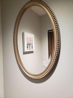 Pretty decorative, clean office