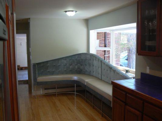 Brumley Upholstery & Custom Furniture