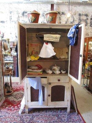Sol y Luna Antiques and Art