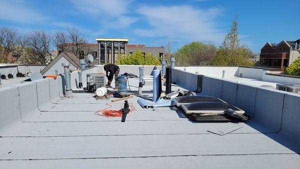 Best Roofing & Tuck pointing Services
