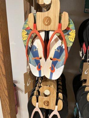 hawaiian olukais for women