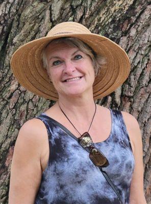 Lucky Dog Of Daniel Island