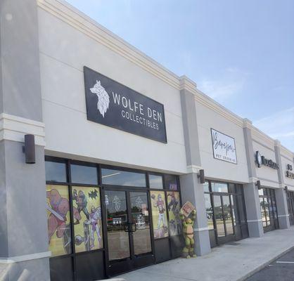 Wolfe Den Collectibles