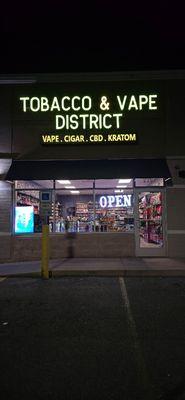 Tobacco and Vapor district