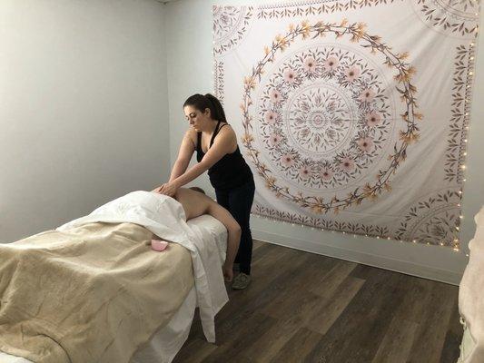 Deep tissue massage by Hannah
