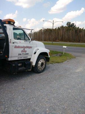 Henderson Small Engines & Towing