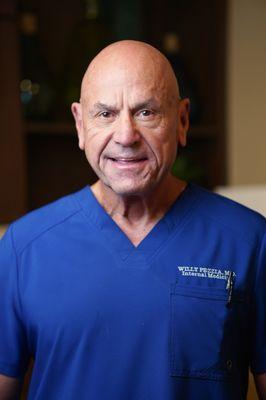 Dr. Willie Pezzia
Appointments Available in English and Spanish
Consultas Disponibles En Español!