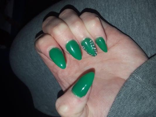 amazing well done pointed and studded nails for St. Pattys!