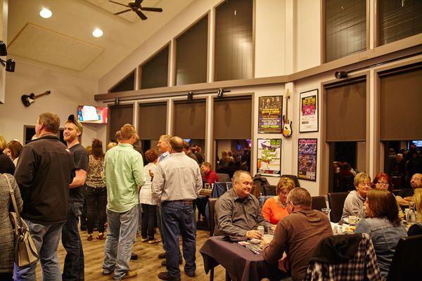 Great Bar/Grill! The 250 Grill.