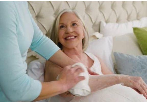 Give yourself or your loved one the gift of Hope and Recovery Care's task-based shower services.