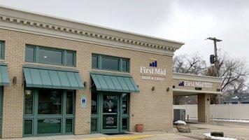 First Mid Bank & Trust