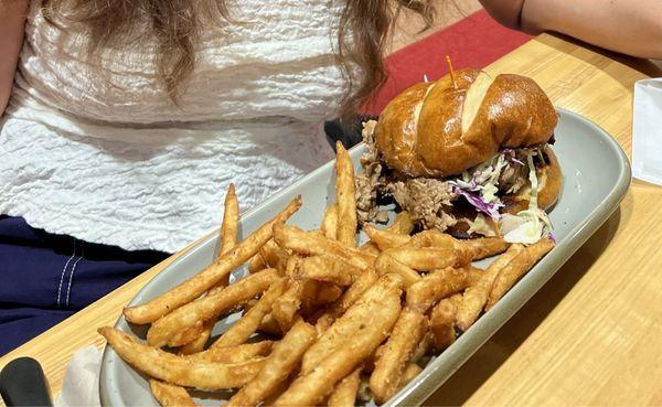 Piulled Pork Sandwich