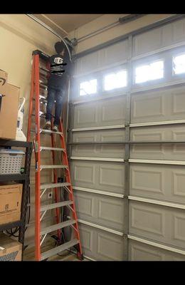 Installing 12ft garage door opener mount side liftmaster for my 12ft aluminum garage door !!!