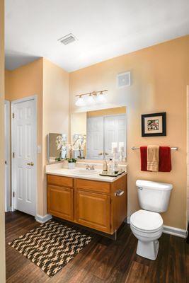 River Pointe at Den Rock Apartments