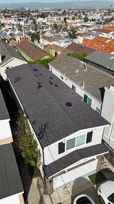 New roof in the city of Redondo Beach, using Owens Corning true definition cool plus in the color midnight with 50 year warranty