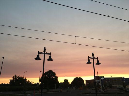 Mt Hood Avenue Station