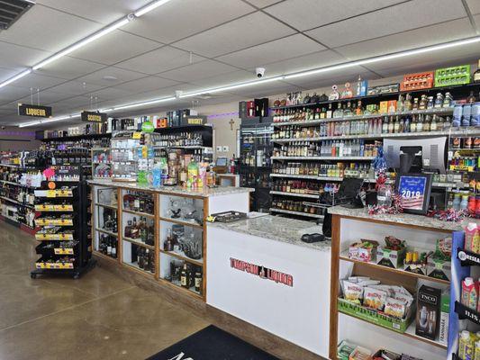 Tompson Liquor