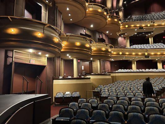 Double EL Entertainment