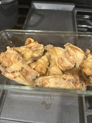 This was Sriracha, honey wings. The were so under cooked I was shocked! I brought them home to put in air fryer but they had zero seasoning!