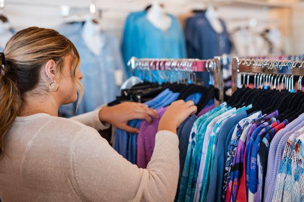 Warm Hugs Mixes Gifts & Boutique