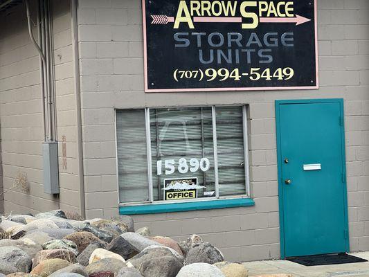 Arrow Space Storage And Commercial
