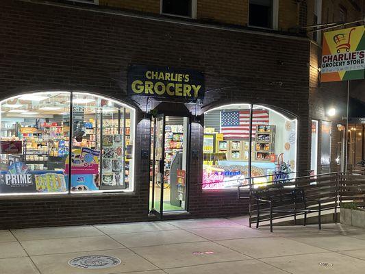 Charlies Grocery