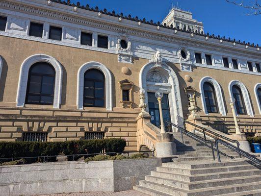Beautiful Elizabeth Public Library