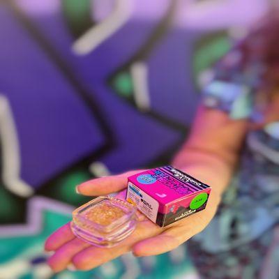 Dive into luxury with Nobel Nectar Live Diamonds, a testament to quality and potency at Traphouse Dispensary. #CannabisConnoisseur #THC