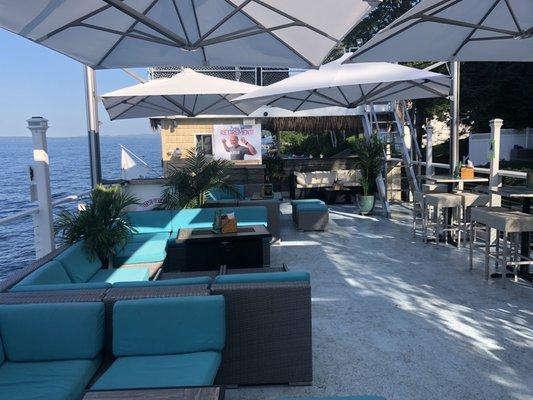 Top Deck of The Dive