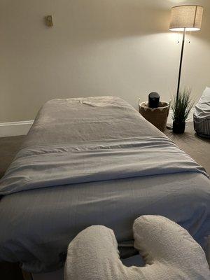 Cozy massage table