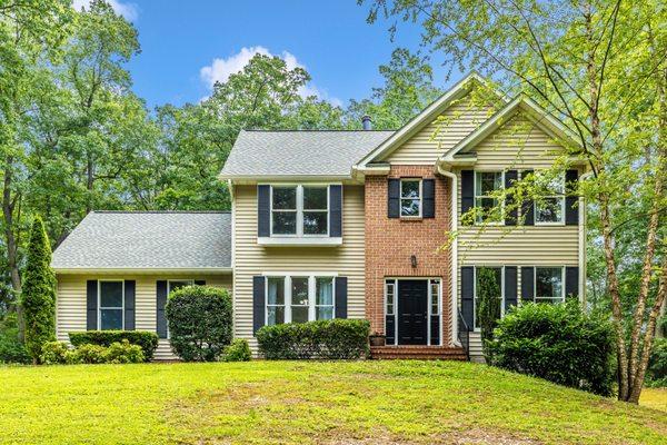 Team Bonnie & Maureen - RE/Max Realty Plus