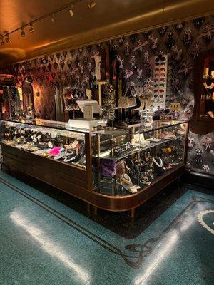 Paper Doll Vintage Boutique