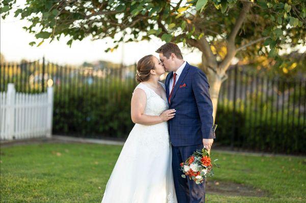 Newland Barn Wedding
October 21, 2023
Photos by Tom Keene
LAdigitalPhoto.com