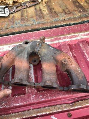 Weld trying to cover up crack in exhaust manifold