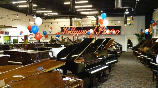 Hollywood Piano