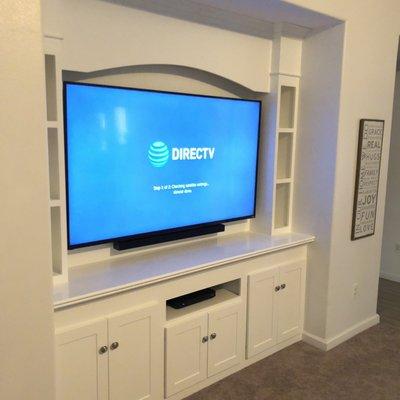 Built-in design and handmade. Fits perfectly where normal furniture never sits right adds tons of storage and bring a comfort to the home.