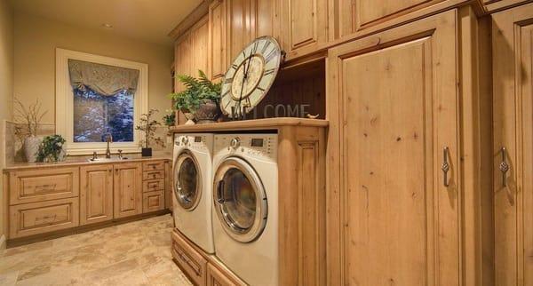 elegant laundry room