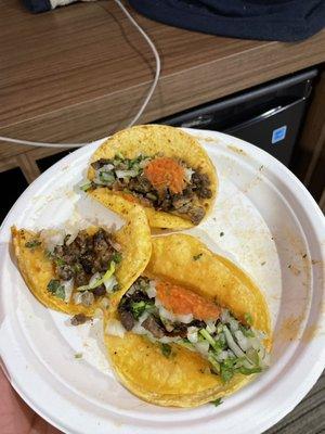 Ricos tacos de cabeza